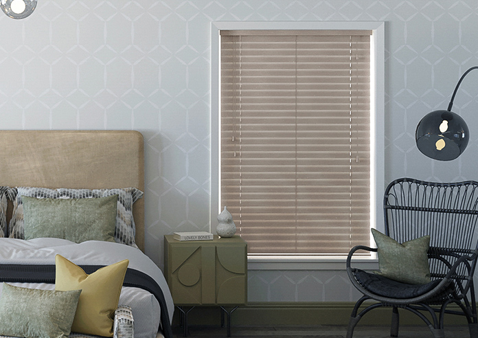 Kalmar, Windrift - Motorised Venetian Blind - Image 5